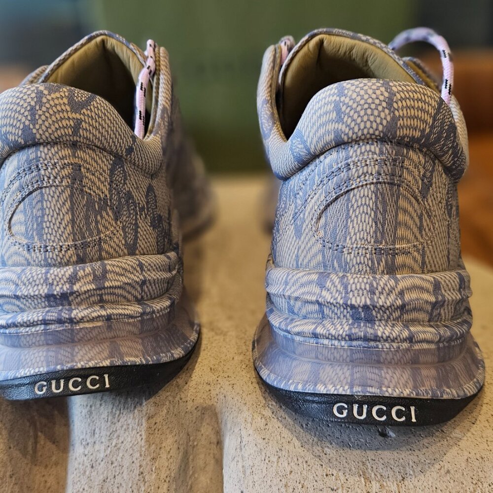 Gucci Run Sneaker 725612 AABEB - 4060 Beige Blue Monogram Leather Size 40 New - Picture 9 of 10